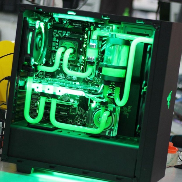 Application of cooling fans in computer cases